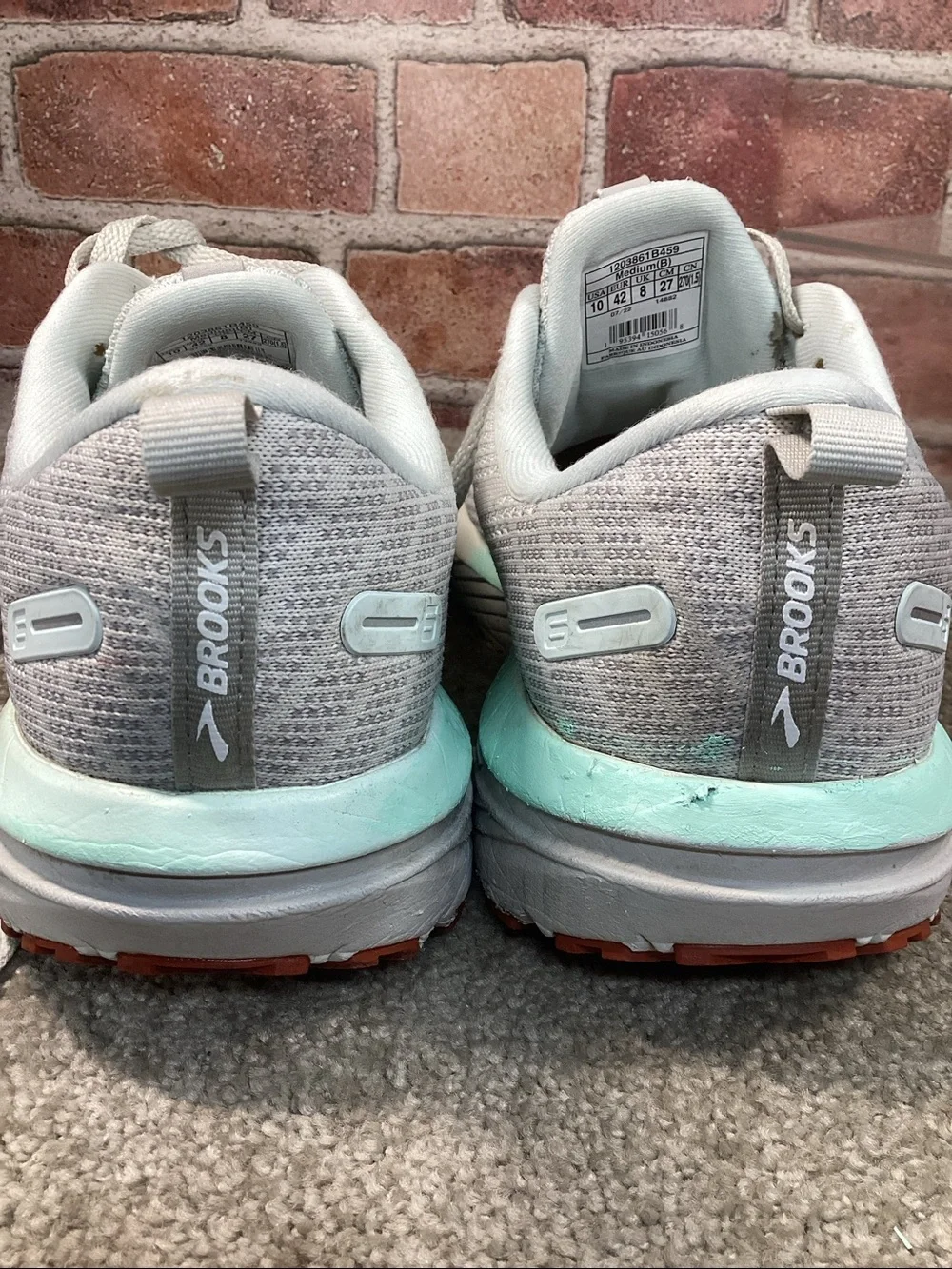 Brooks Revel 6 women’s running shoes sneakers size 10